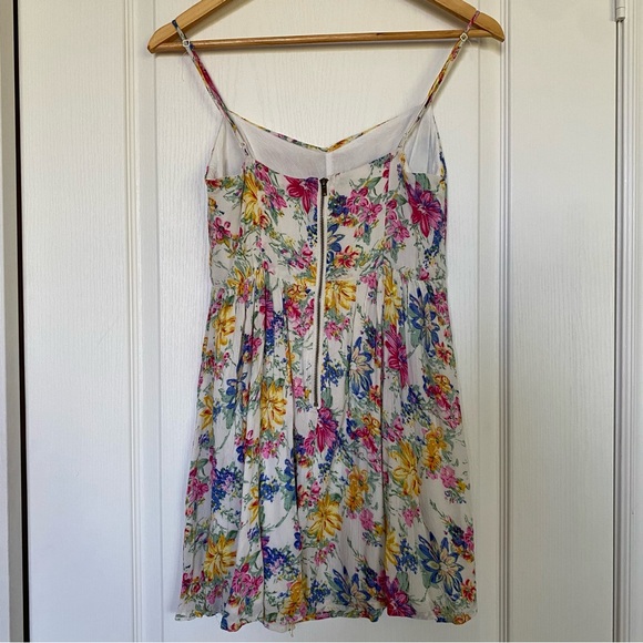 Lucca Couture Casual Summer Dress with a Bright Floral Design Size S - Picture 4 of 9